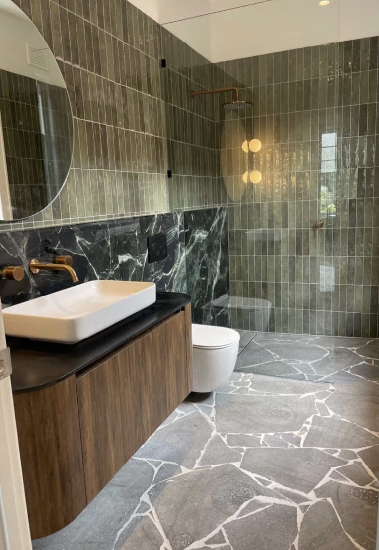 BLUESTONE PREMIUM CRAZY PAVING RMS TRADERS INTERNAL AND EXTERNAL BATHROOM SUPPLIER MELBOURNE TILES AND PAVERS 54 scaled Natural Stone - RMS Traders