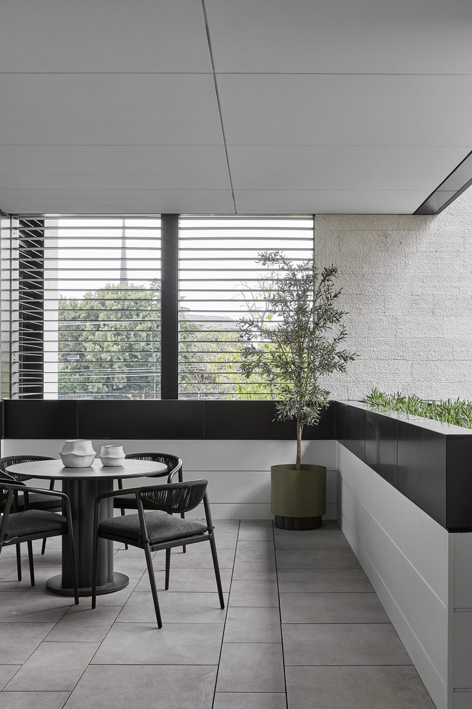 CRAFTLINE-MARBLE-STONE-CLADDING-FACADE-BRIGHTON-JOB-RMS-TRADERS-4