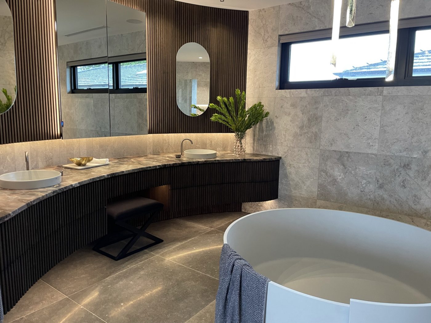 LIGHT-TUNDRA-GREY-RMS-TRADERS-TILES-AND-PAVERS-LIMESTONE-SELECTION-scaled