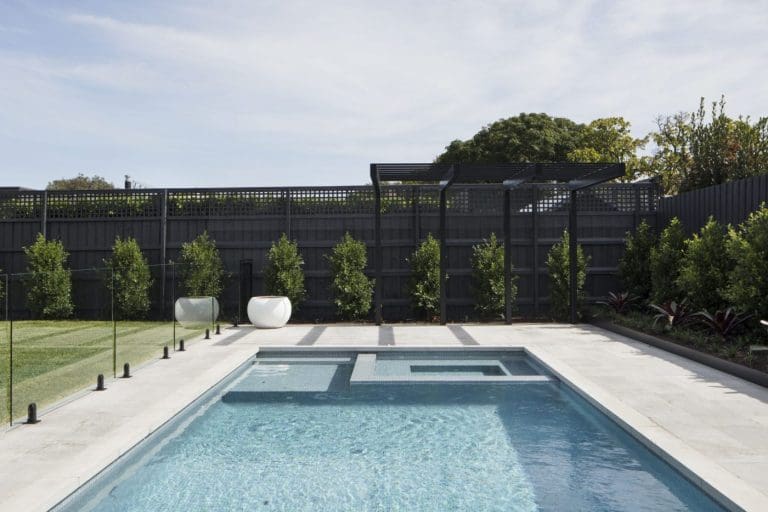 RMS-TRADERS-LONDON-GREY-SANDBLASTED-LIMESTONE-PAVING-AND-POOL-COPING-FOR-HAMPTON-VIC-INSTALL-3-scaled