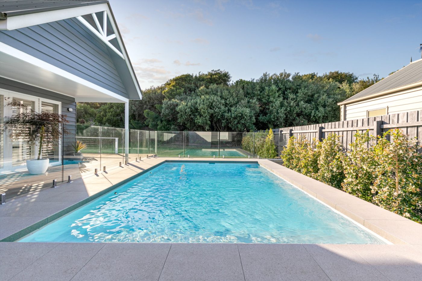 SILVER-GREY-GRANITE-RMS-TRADERS-GREY-PAVERS-AND-POOL-COPING-TILE-SUPPLIER-MELBOURNE-44-scaled