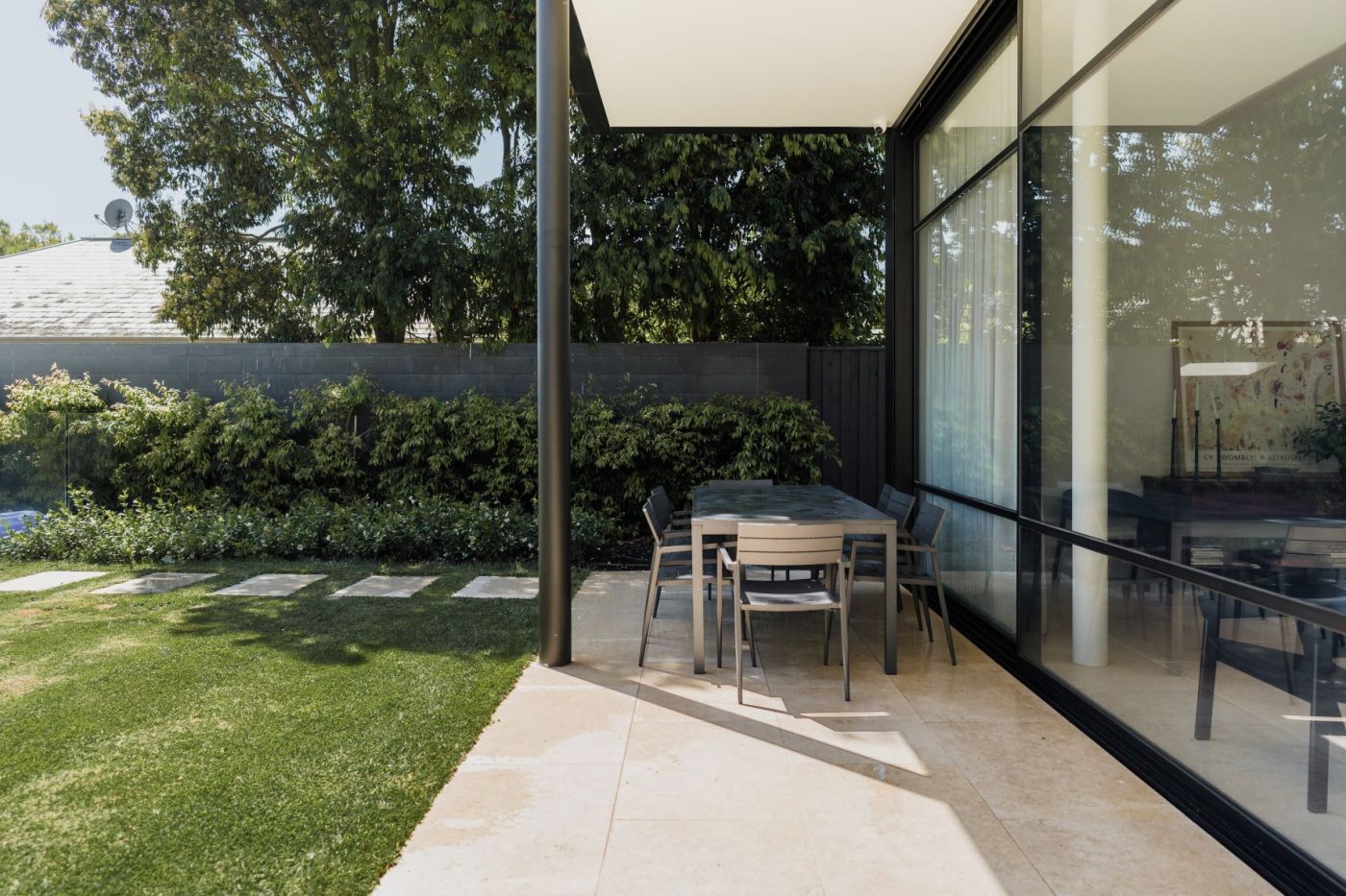 SINAI-PEARL-BRUSHED-TUMBLED-LIMESTONE_RMS-TRADERS_NATURAL-STONE-PAVERS-POOL-COPING-SUPPLIER-MELBOURNE-6-scaled