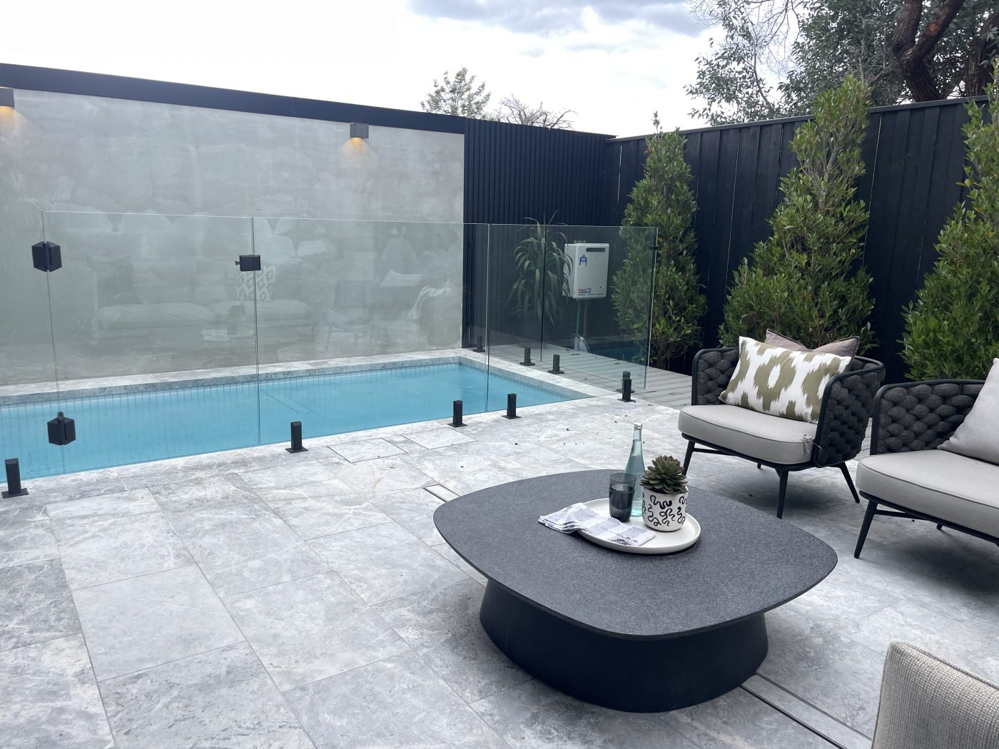 TUNDRA-GREY-SANDBLASTED-LIMESTONE_RMS-TRADERS_NATURAL-STONE-PAVERS-POOL-COPING-SUPPLIER-MELBOURNE-11-scaled