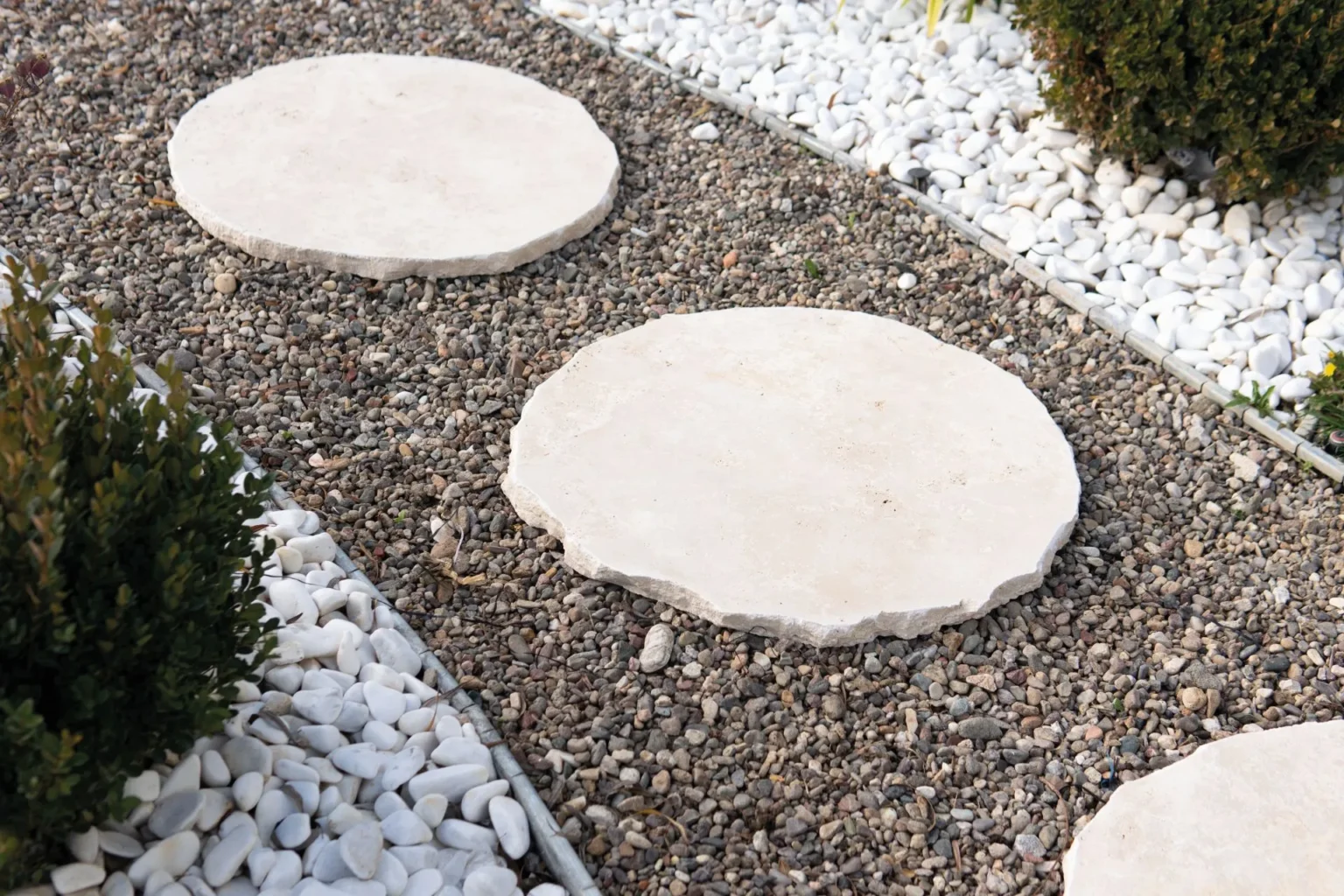 TUSCAN_TRAVERTINE_STEPPING_STONES_RMS_TRADERS_NATURAL_STONE_SUPPLIER_MELBOURNE_004