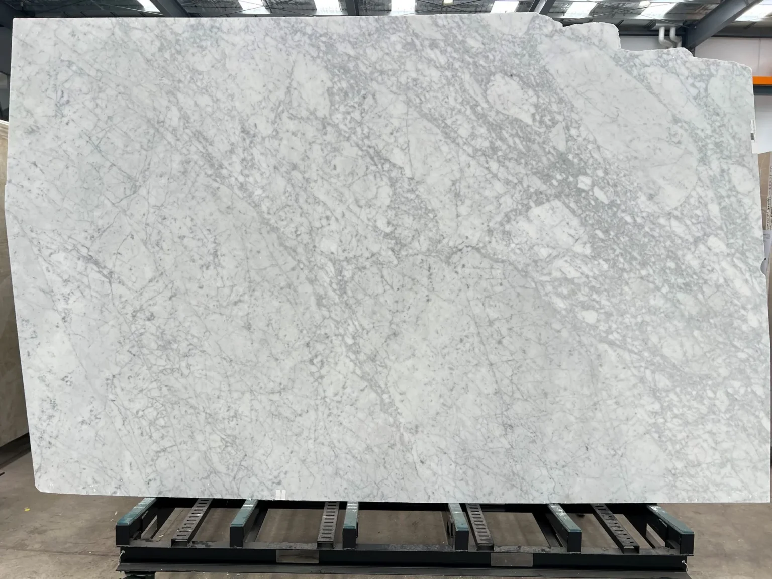 BIANCO_CARRARA_MARBLE_SLAB_RMS_TRADERS_NATURAL_STONE_SUPPLIER_MELBOURNE_002