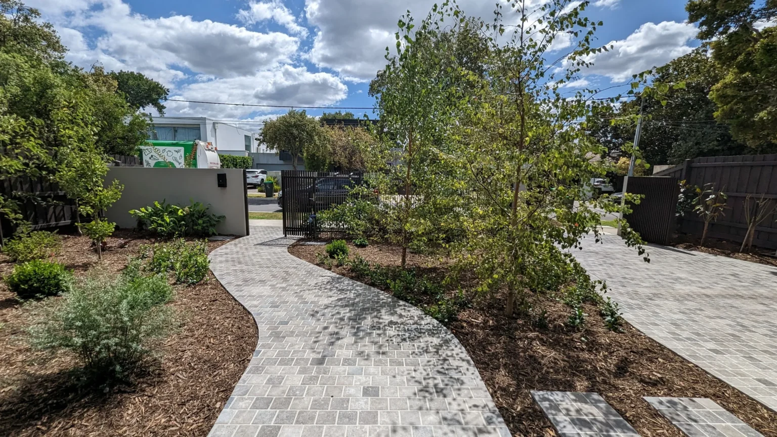 LONDON_GREY_BRUSHED_LIMESTONE_COBBLESTONES__RMS_TRADERS_NATURAL_STONE_SUPPLIER_MELBOURNE_006