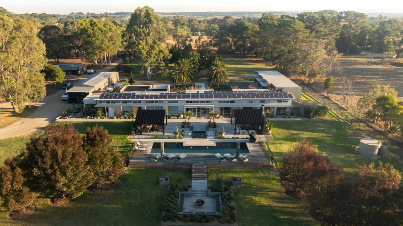 LONDON_GREY_BRUSHED_LIMESTONE_RMS_TRADERS_NATURAL_STONE_SUPPLIER_MELBOURNE_001