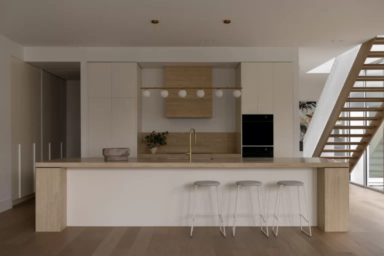 MILANO_VEIN_CUT_FILLED_TRAVERTINE_SLAB_RMS_TRADERS_NATURAL_STONE_SUPPLIER_MELBOURNE_002