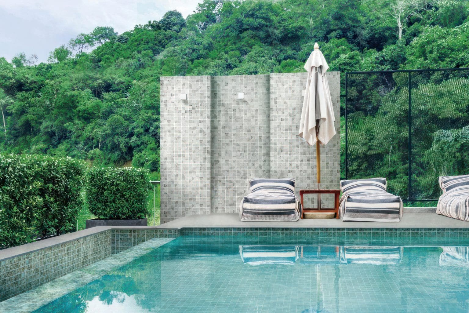 PENTA ONICE MATTE_RMS TRADERS_NATURAL STONE POOL MOSAIC SUPPLIER MELBOURNE (2)