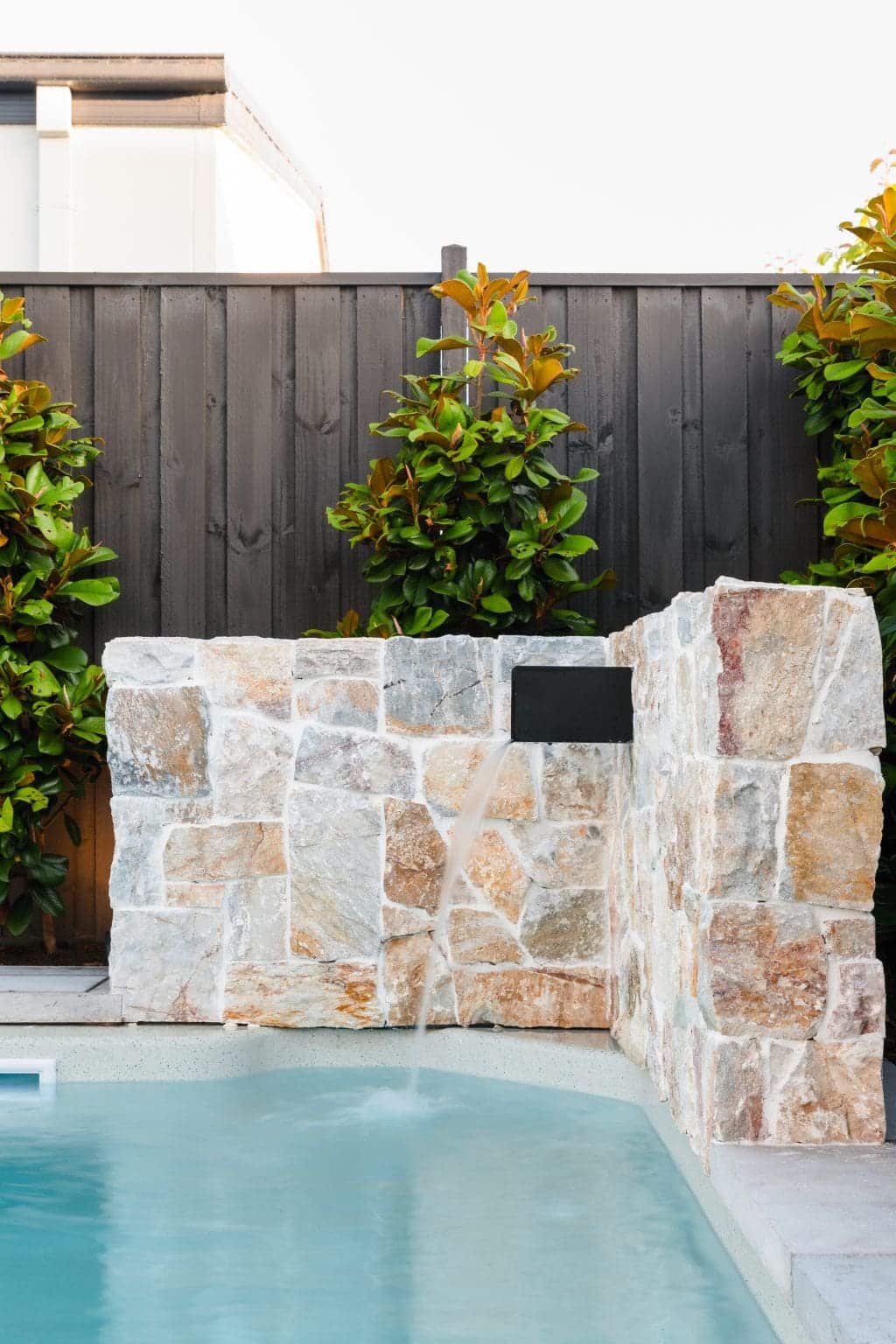 RMS Traders - Airlie Stone Wall Cladding _ London Grey Sandblasted