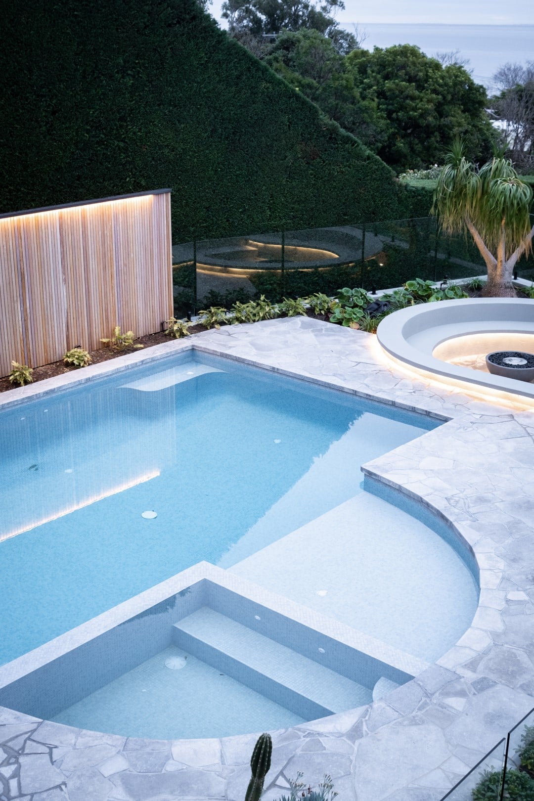 RMS Traders - London Grey Brushed Limestone Crazy Paving 3