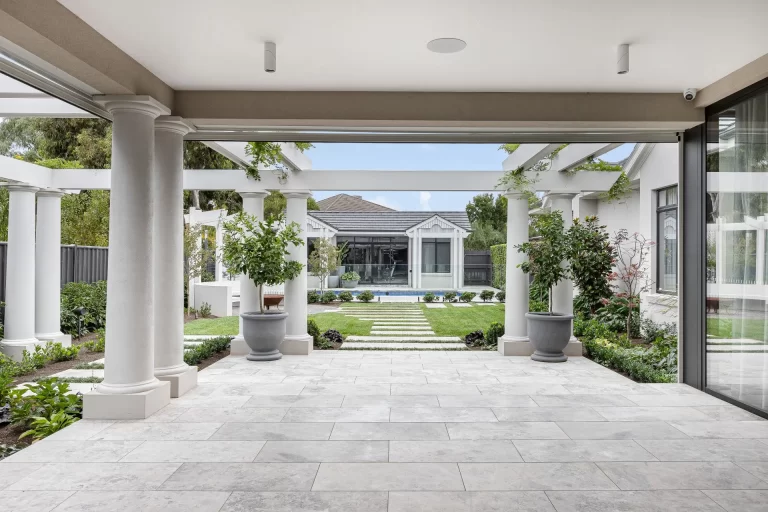 TUNDRA_GREY_TUMBLED_LIMESTONE_RMS_TRADERS_NATURAL_STONE_SUPPLIER_MELBOURNE_002