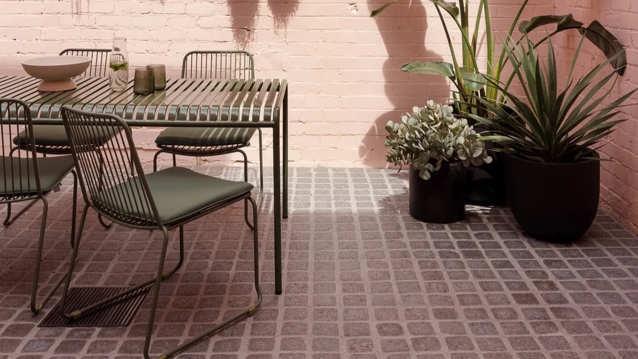 IMPALA_BLACK_FLAMED_GRANITE_COBBLESTONES_RMS_TRADERS_NATURAL_STONE_SUPPLIER_MELBOURNE_004