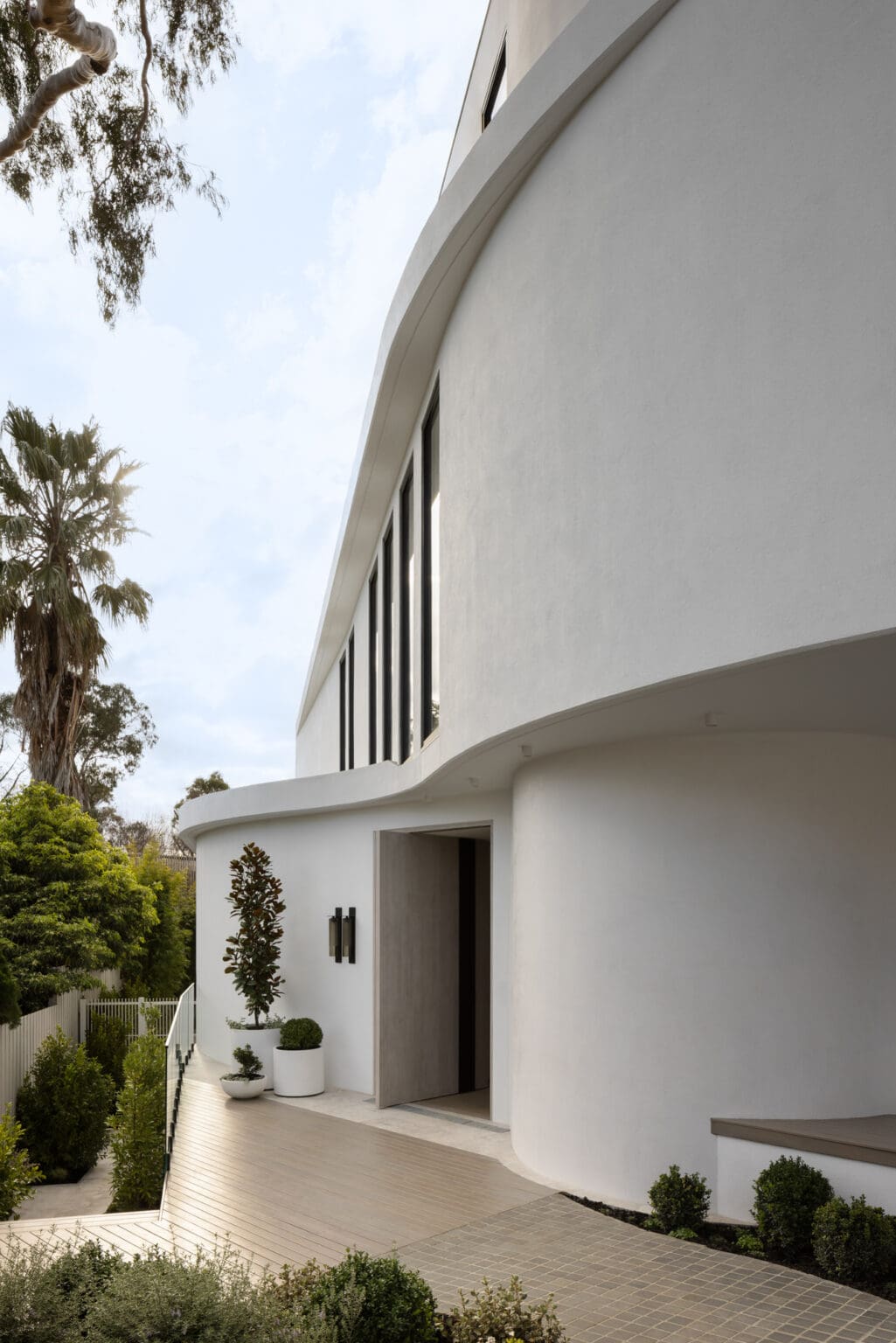 TUNDRA LIGHT SANDBLASTED LIMESTONE_RMS TRADERS_NATURAL STONE SUPPLIER MELBOURNE (10)