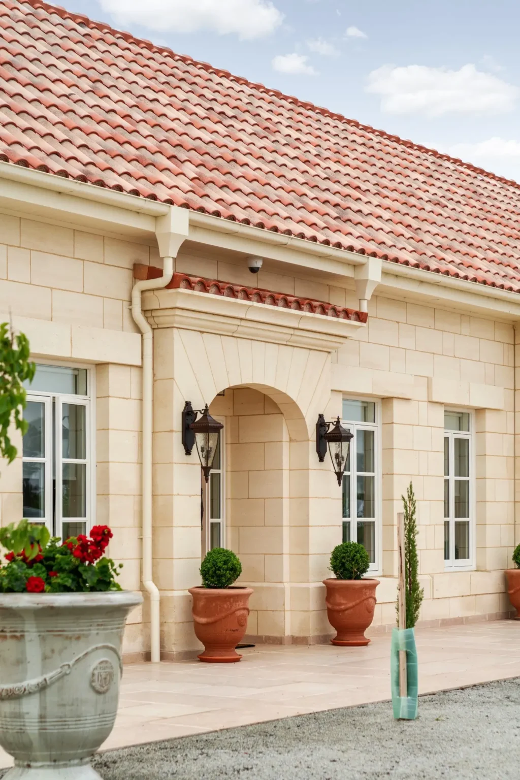 SINAI_PEARL_BRUSHED_TUMBLED_LIMESTONE_RMS_TRADERS (19)