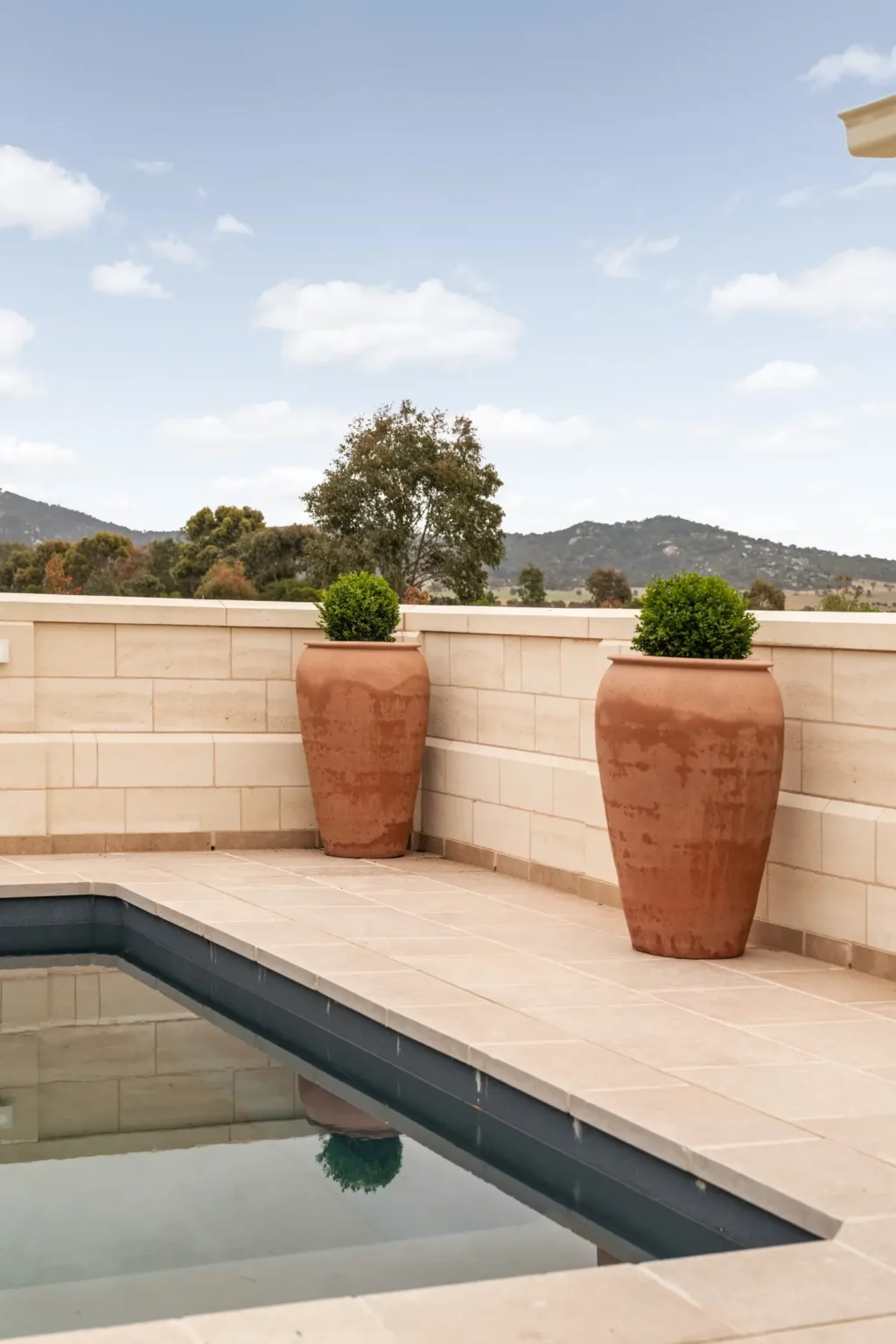 SINAI_PEARL_BRUSHED_TUMBLED_LIMESTONE_RMS_TRADERS (21)