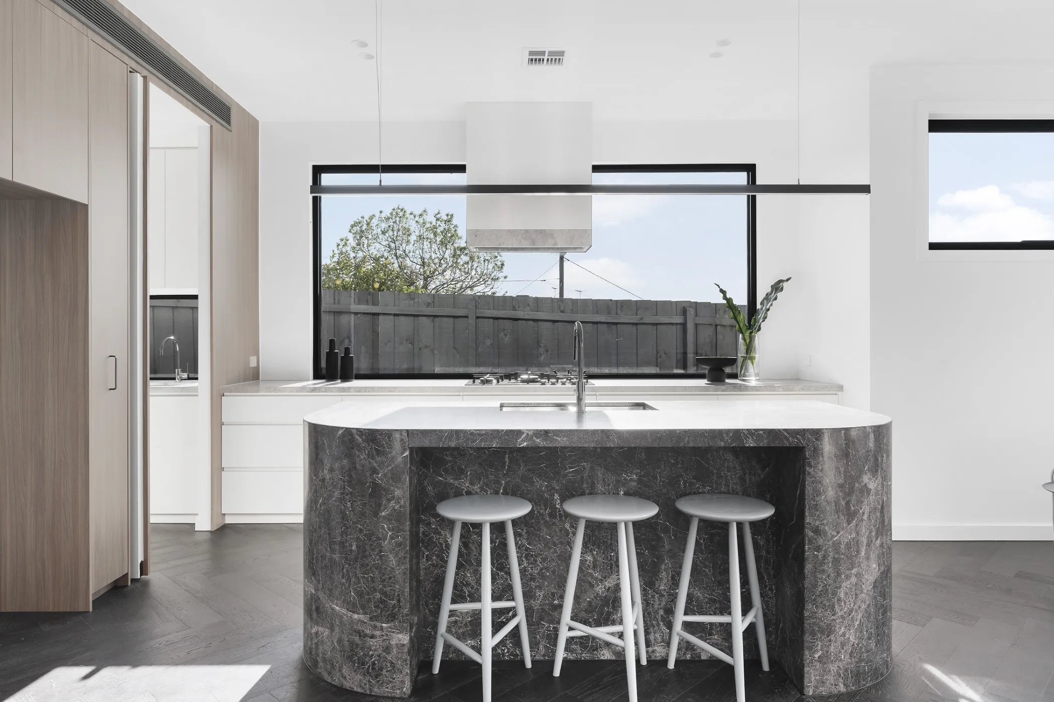 STORM_BLACK_MARBLE_SLAB_RMS_TRADERS (1)