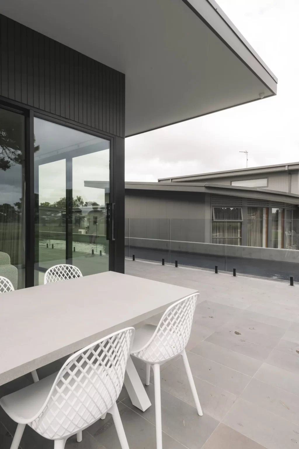 BLUESTONE_PREMIUM_CAT_PAW_SAWN_RMS_TRADERS_NATURAL_STONE_SUPPLIER_MELBOURNE (14)