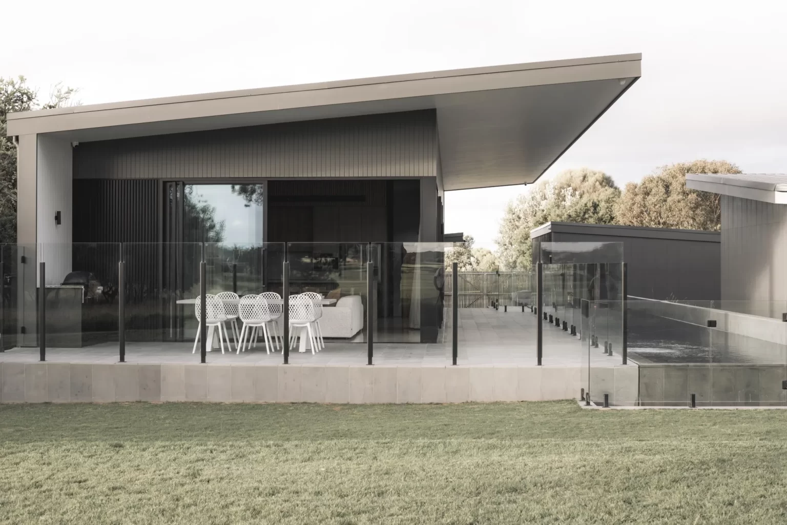 BLUESTONE_PREMIUM_CAT_PAW_SAWN_RMS_TRADERS_NATURAL_STONE_SUPPLIER_MELBOURNE (19)