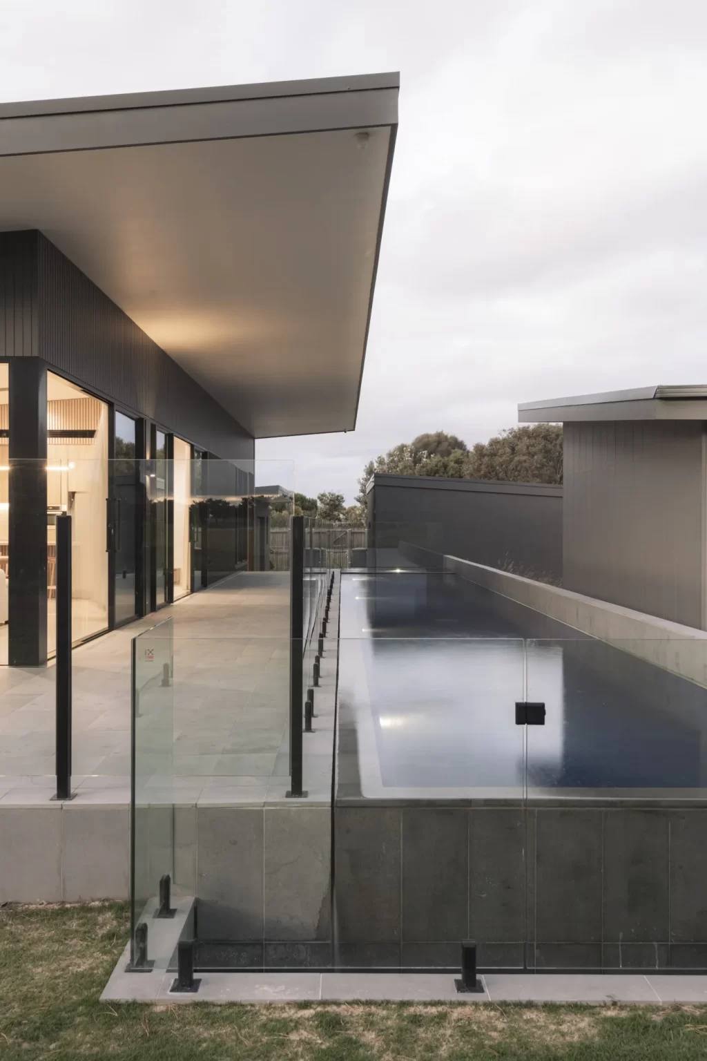 BLUESTONE_PREMIUM_CAT_PAW_SAWN_RMS_TRADERS_NATURAL_STONE_SUPPLIER_MELBOURNE (28)