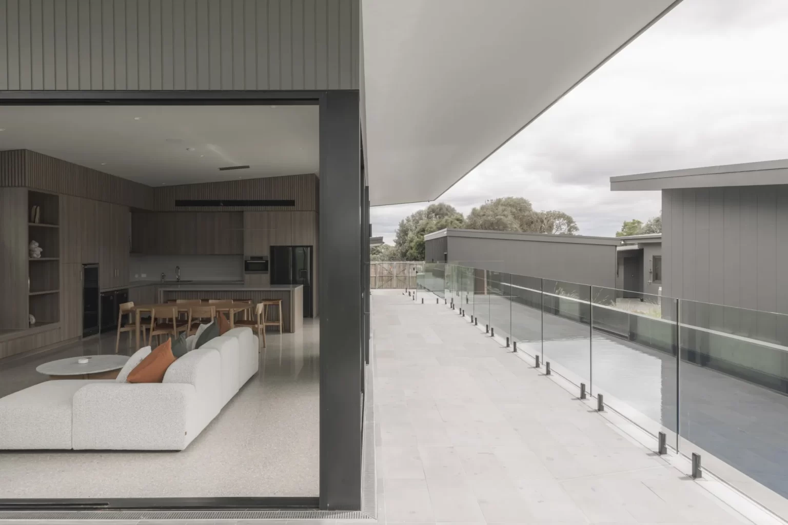 BLUESTONE_PREMIUM_CAT_PAW_SAWN_RMS_TRADERS_NATURAL_STONE_SUPPLIER_MELBOURNE (9)