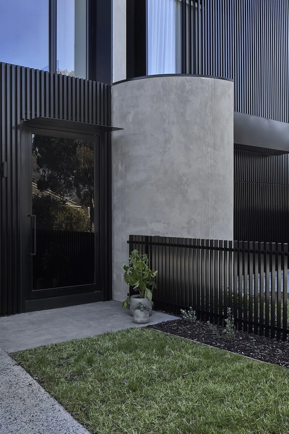 BLUESTONE_PREMIUM_CAT_PAW_SAWN (13)