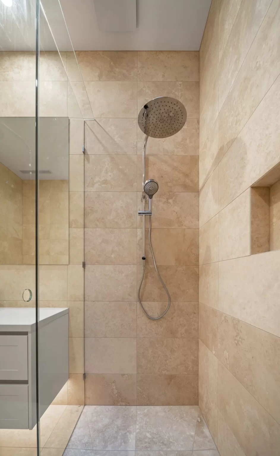 CLASSIC_LIGHT_CROSS_CUT_TRAVERTINE_RMS_TRADERS_NATURAL_STONE_SUPPLIER_MELBOURNE (19)