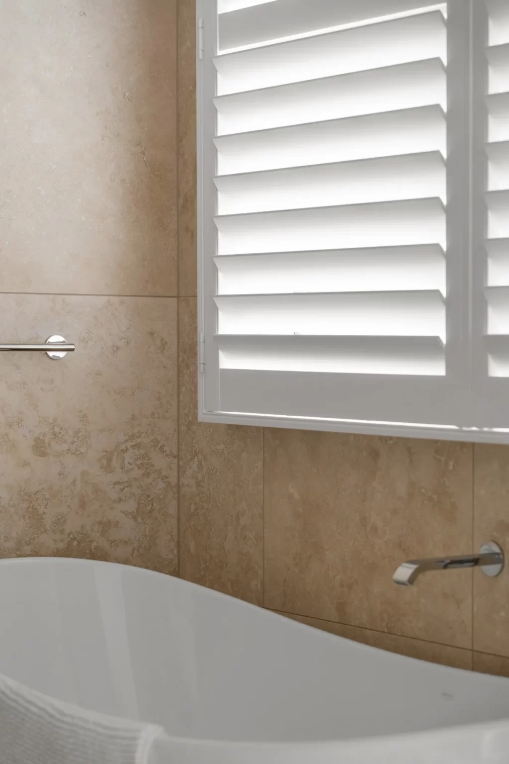 CLASSIC_LIGHT_CROSS_CUT_TRAVERTINE_RMS_TRADERS_NATURAL_STONE_SUPPLIER_MELBOURNE (25)