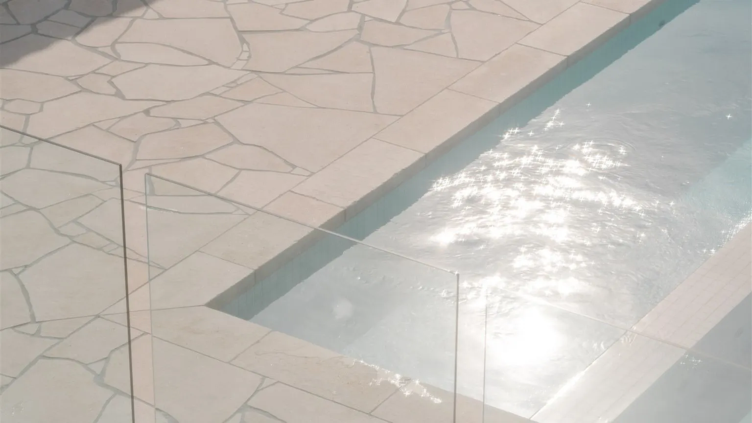 HAVEN_LIMESTONE_CRAZY_PAVING_RMS_TRADERS_NATURAL_STONE_SUPPLIER_MELBOURNE_003