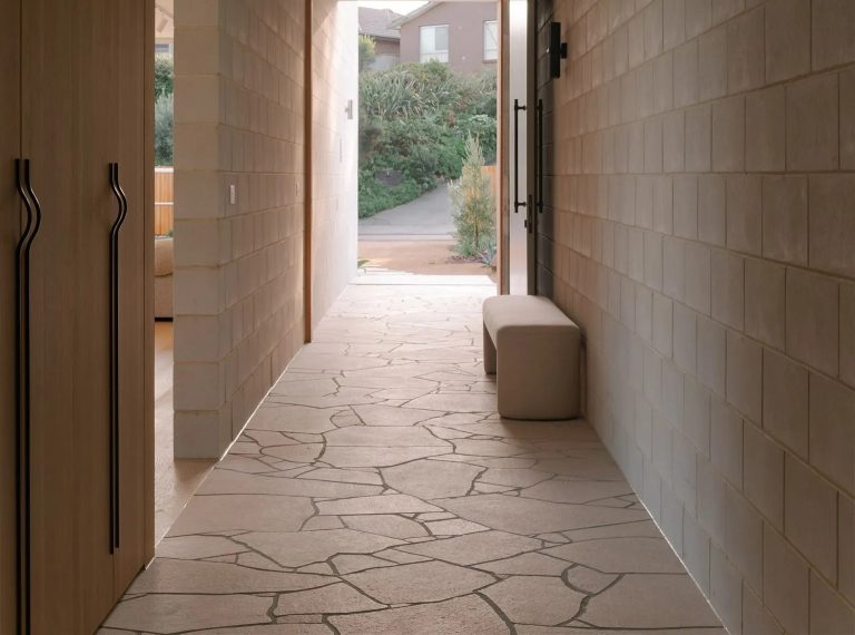 HAVEN_LIMESTONE_CRAZY_PAVING_RMS_TRADERS_NATURAL_STONE_SUPPLIER_MELBOURNE_056x