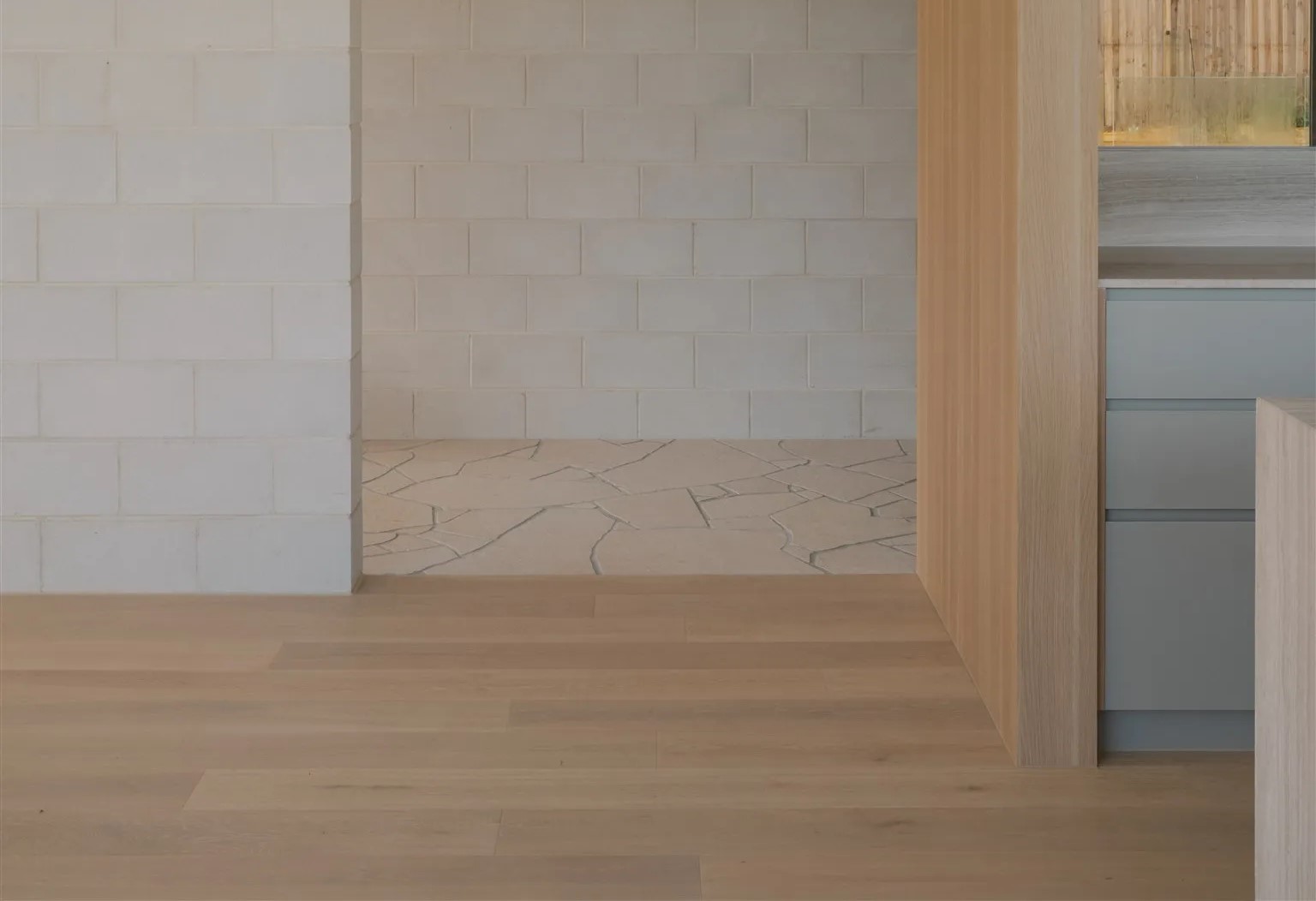 HAVEN_LIMESTONE_CRAZY_PAVING_RMS_TRADERS_NATURAL_STONE_SUPPLIER_MELBOURNE_063x