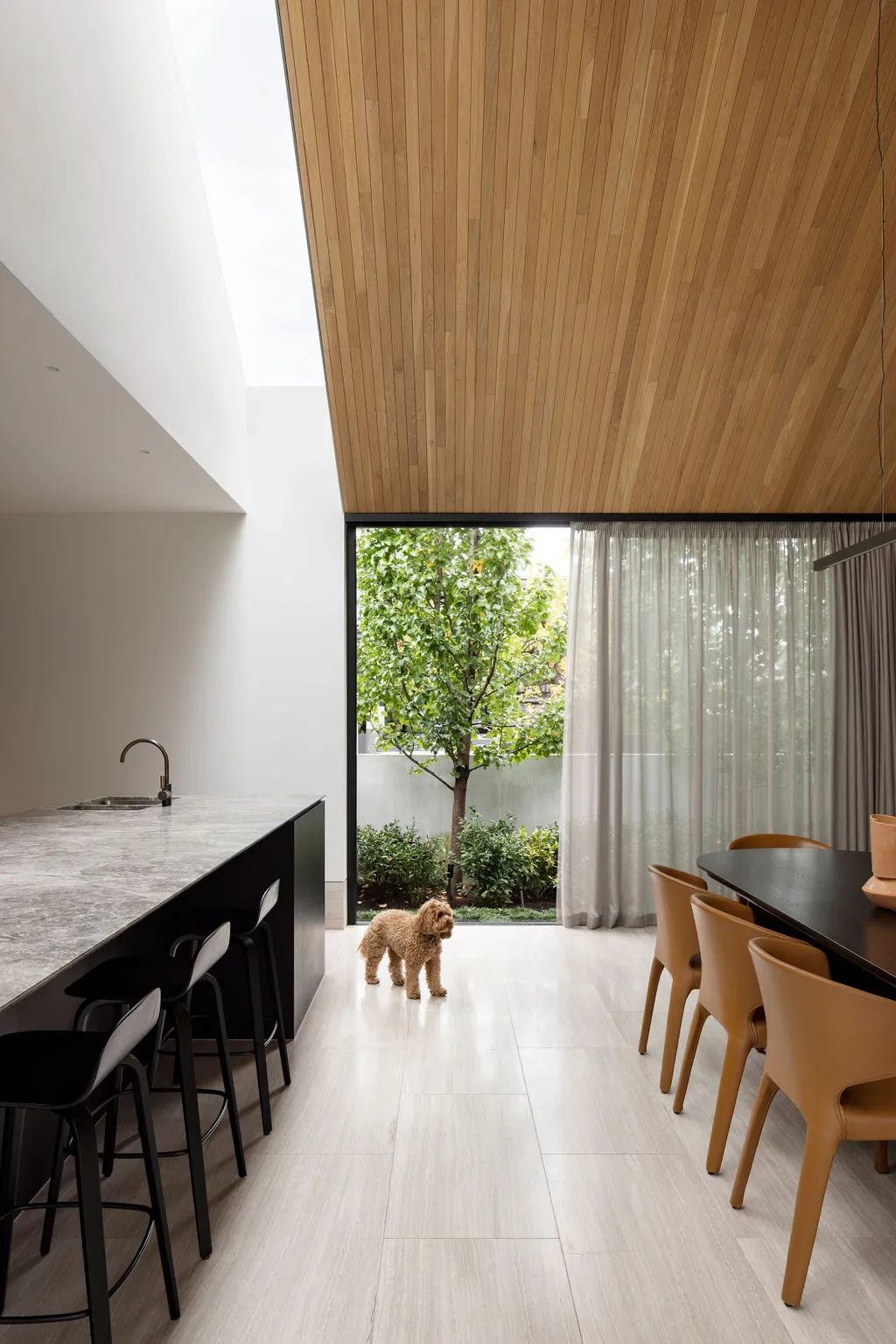 SERPENGGIANTE_VEIN_CUT_LIMESTONE_RMS_TRADERS_MELBOURNE_NATURAL_STONE_SUPPLIER_06