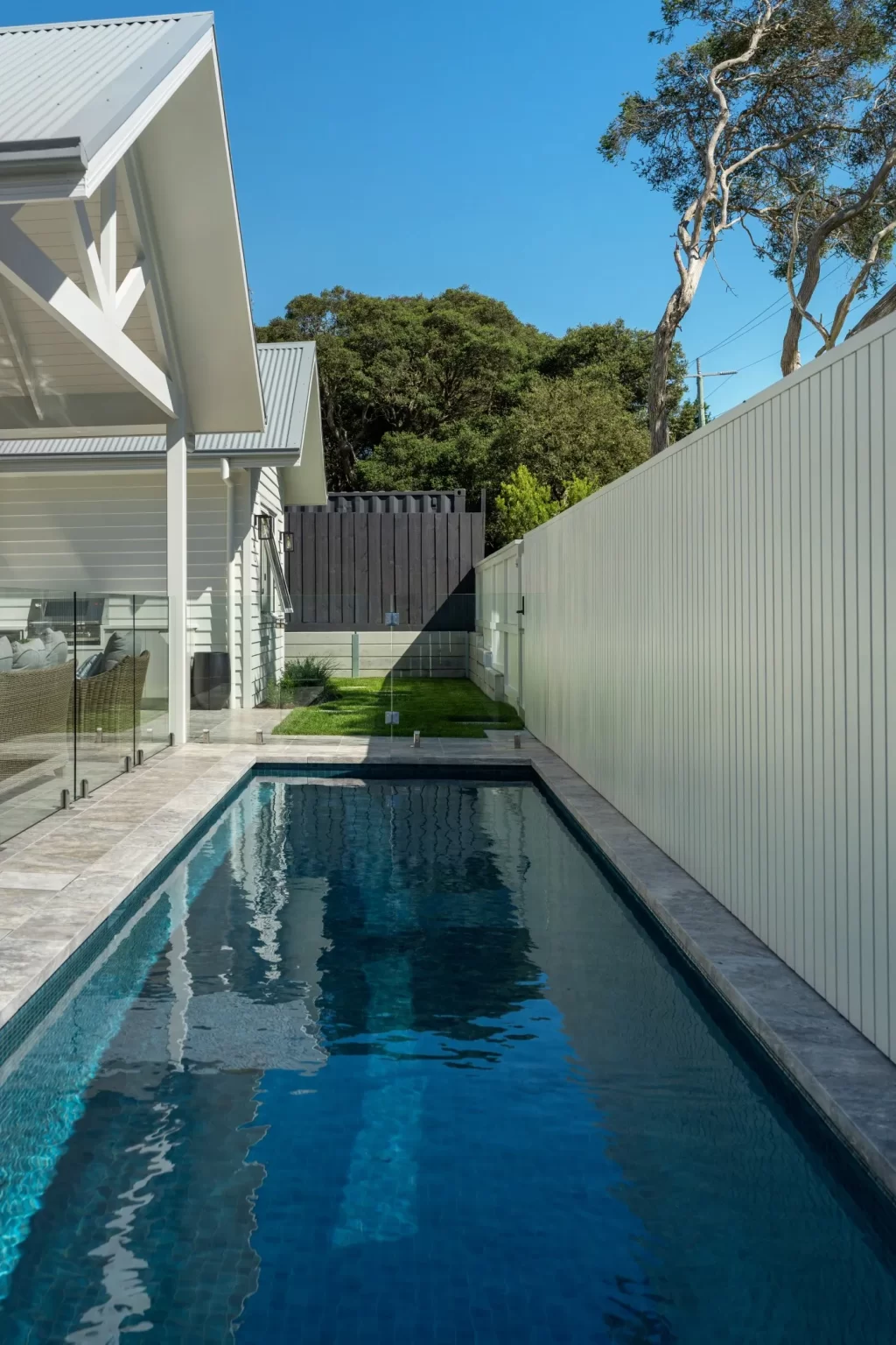 SILVER_UNFILLED_TUMBLED_TRAVERTINE_RMS_TRADERS_NATURAL_STONE_SUPPLIER_MELBOURNE (18)