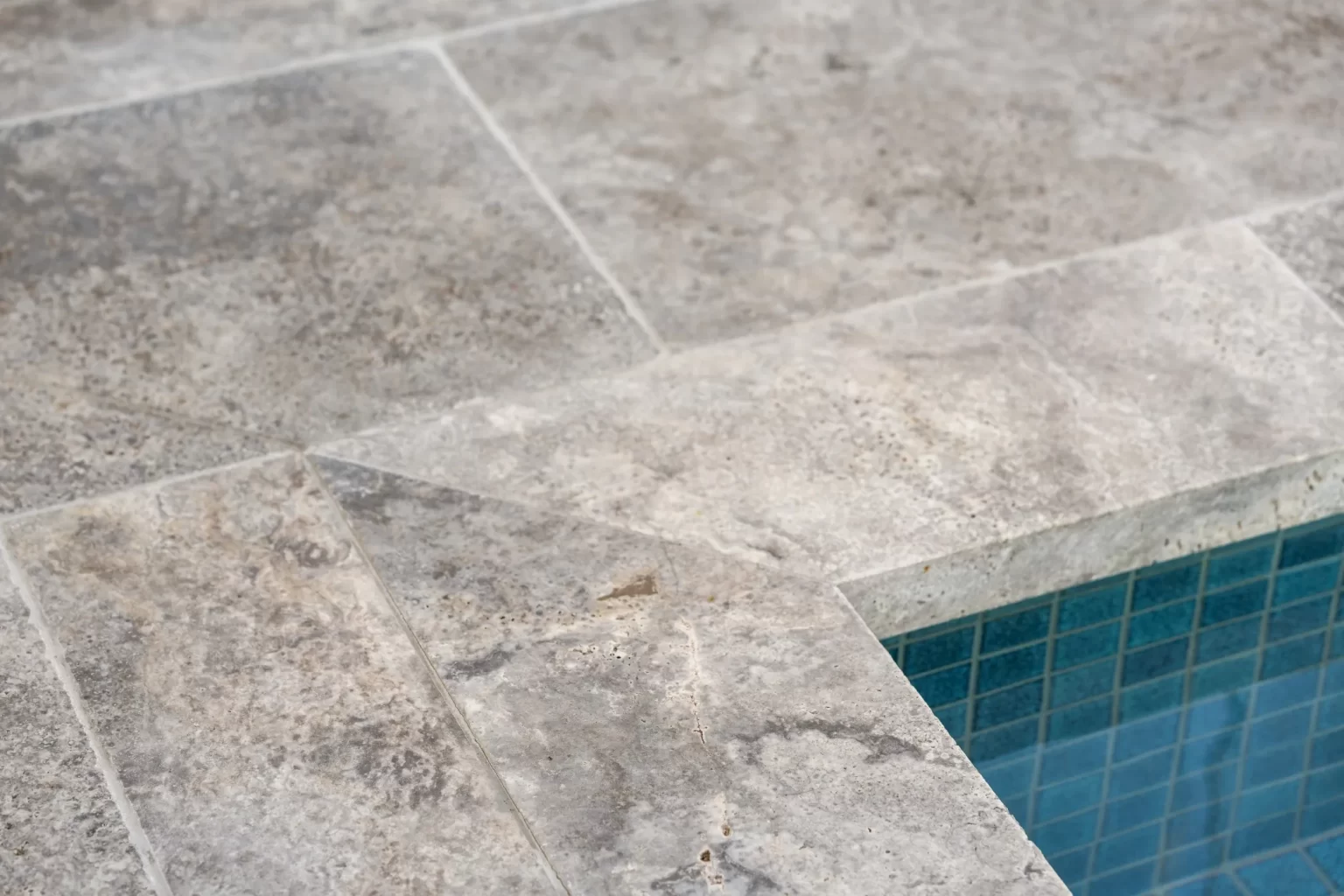 SILVER_UNFILLED_TUMBLED_TRAVERTINE_RMS_TRADERS_NATURAL_STONE_SUPPLIER_MELBOURNE (3)