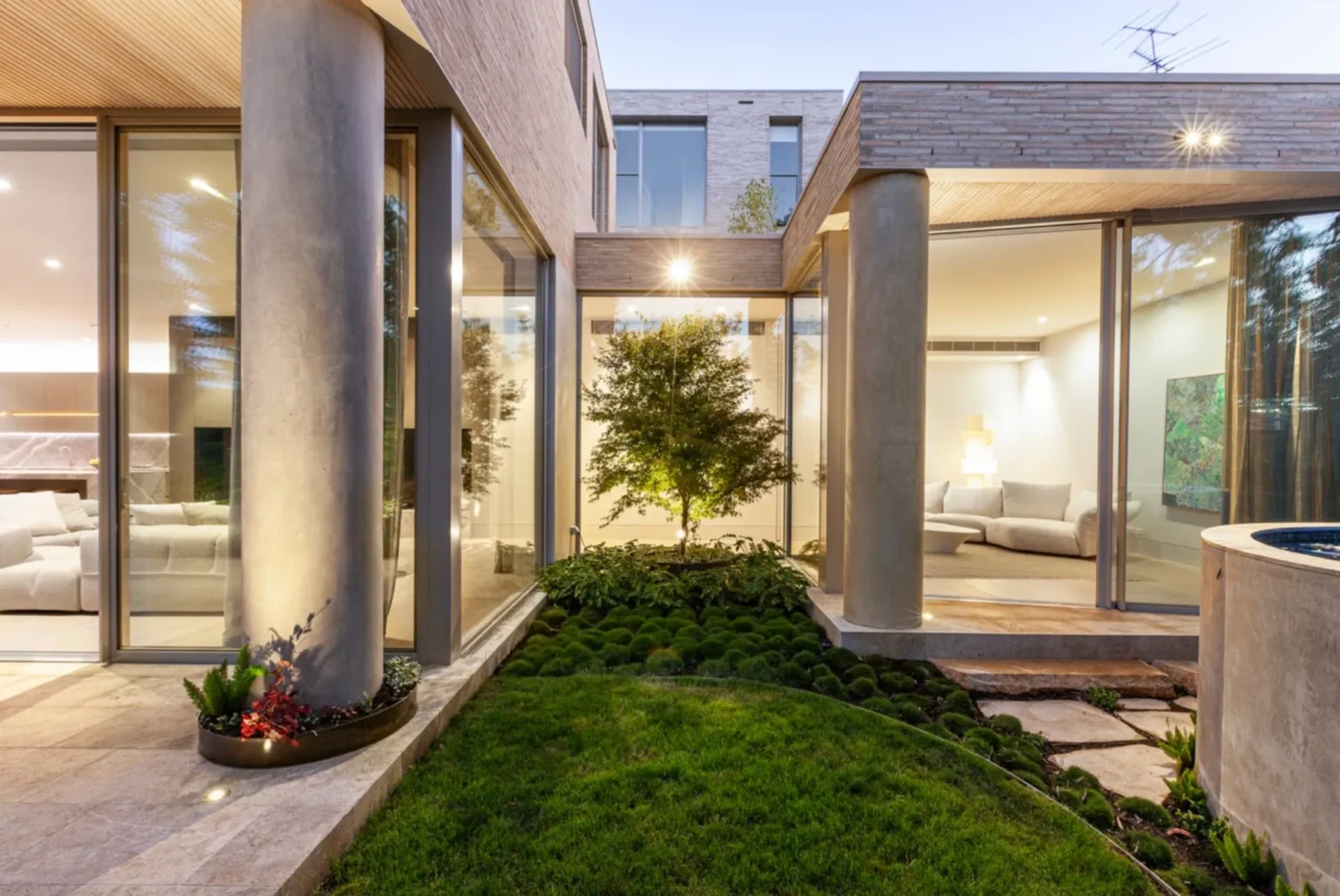 STAFFORD_LIMESTONE_RMS_TRADERS_NATURAL_STONE_SUPPLIER_MELBOURNE_001