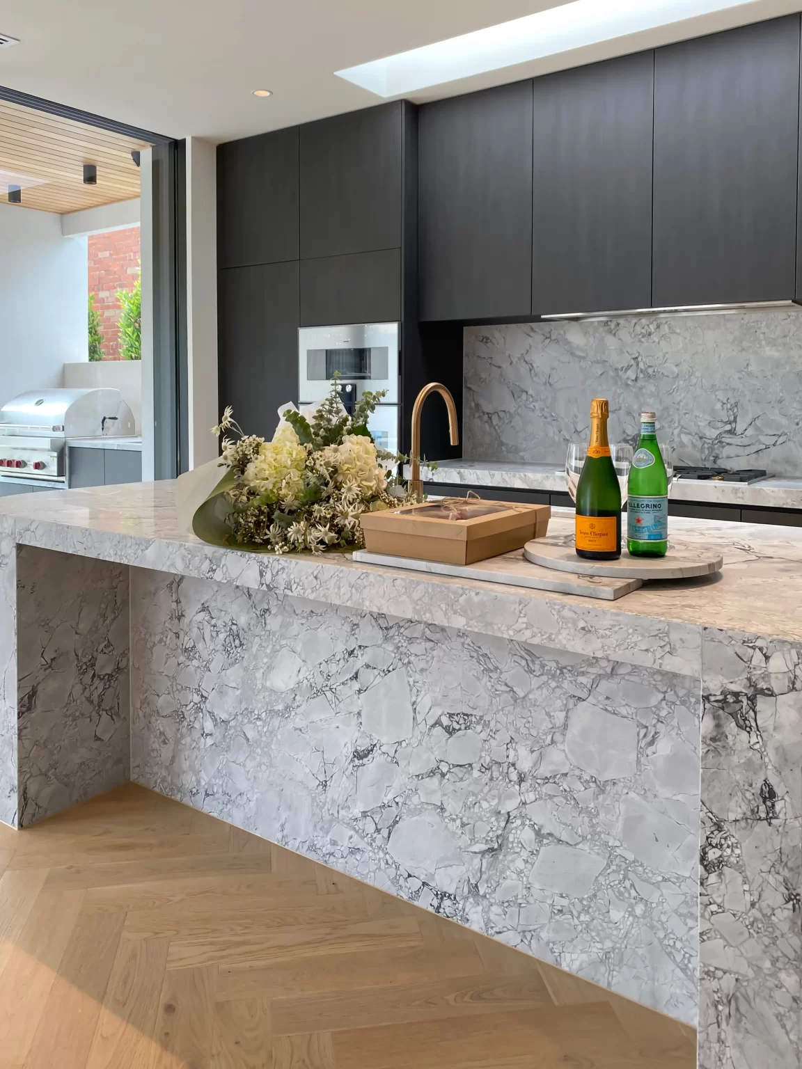 SUPER_WHITE_MARBLE_RMS_TRADERS_MELBOURNE_NATURAL_STONE_SUPPLIER_03