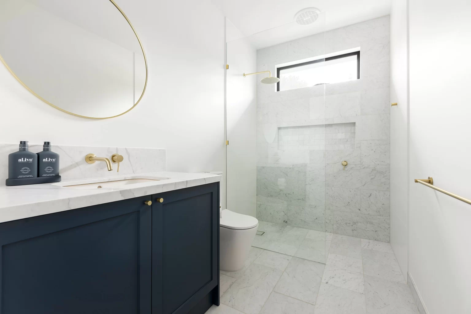 BIANCO_CARRARA_HONED_MARBLE_RMS_TRADERS_NATURAL_STONE_SUPPLIER_MELBOURNE (7)