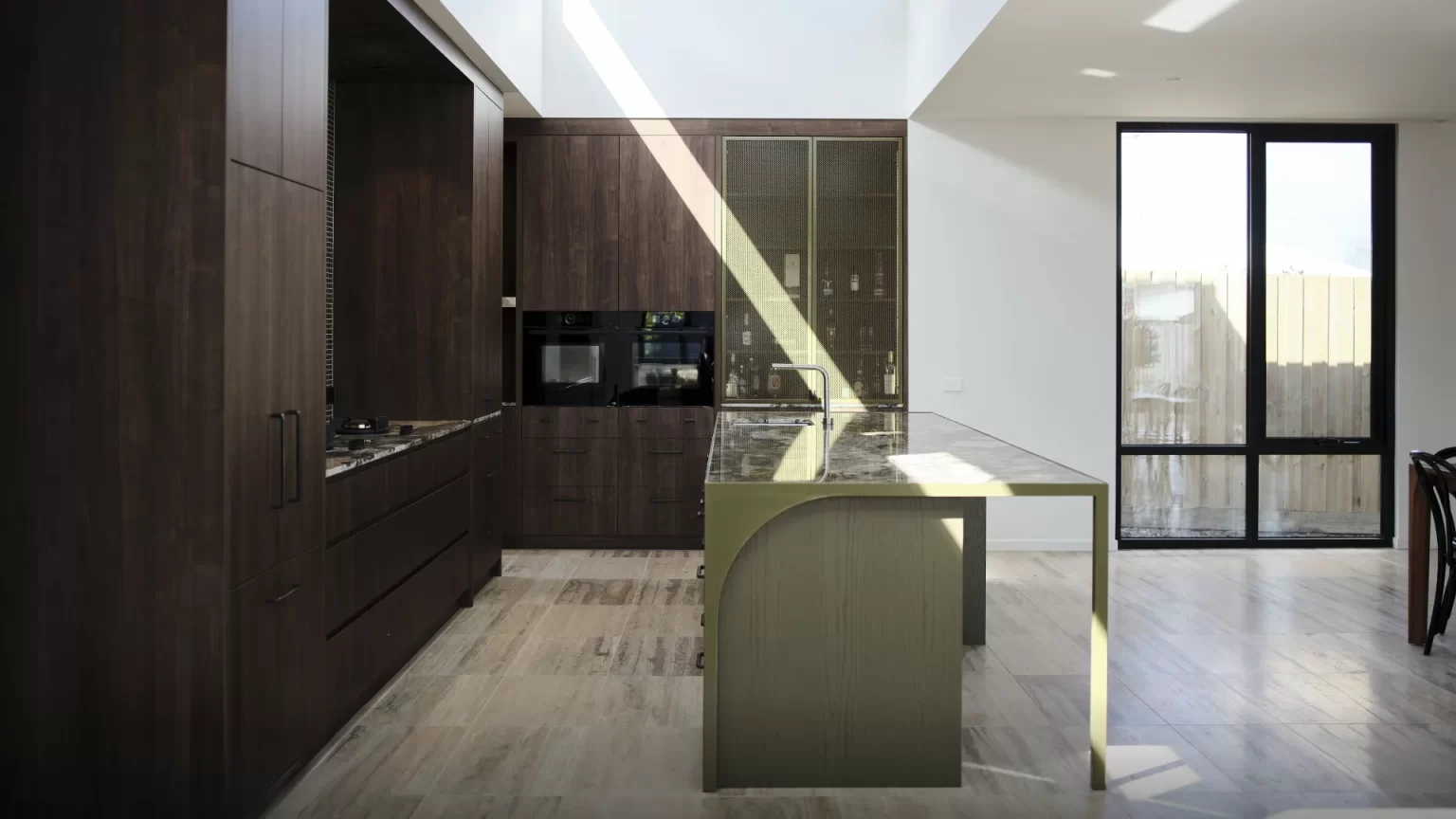 CAPRI_VEIN_CUT_UNFILLED_ITALIAN_TRAVERTINE_RMS_TRADERS_NATURAL_STONE_SUPPLIER_MELBOURNE_004 (2)