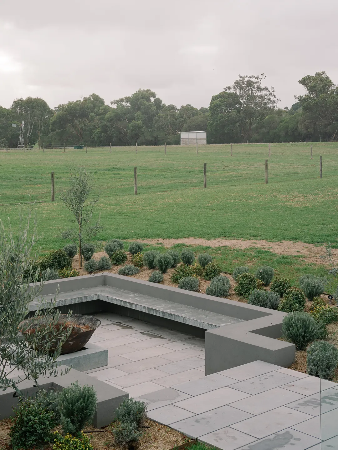 LONDON_GREY_BRUSHED_LIMESTONE_RMS_TRADERS_NATURAL_STONE_SUPPLIER_MELBOURNE_023