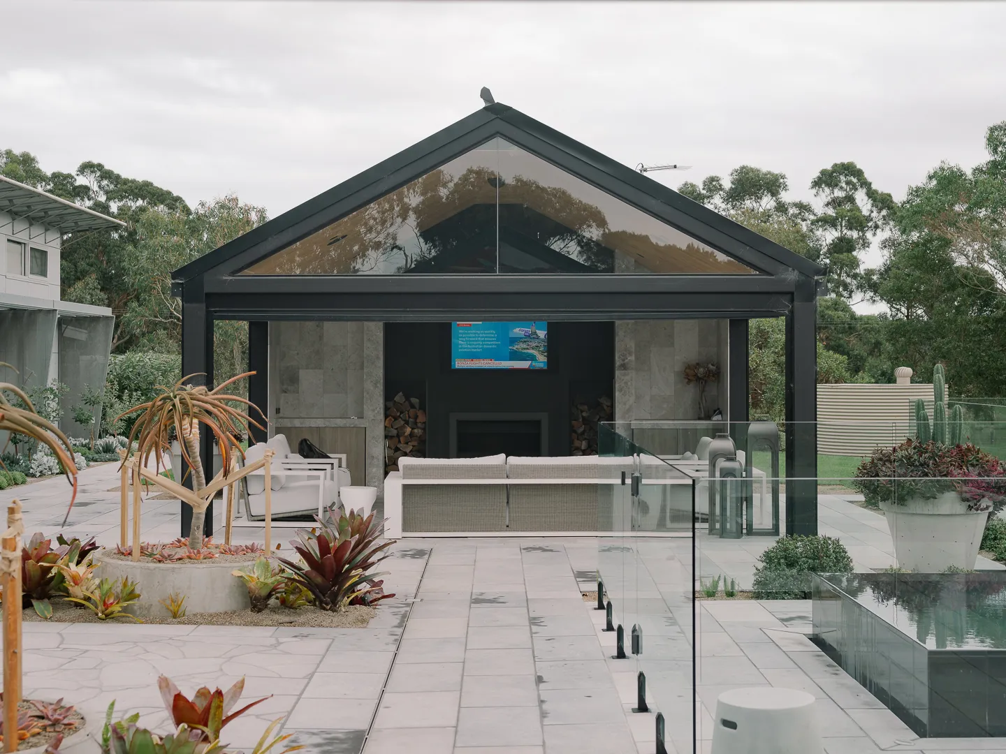 LONDON_GREY_BRUSHED_LIMESTONE_RMS_TRADERS_NATURAL_STONE_SUPPLIER_MELBOURNE_027