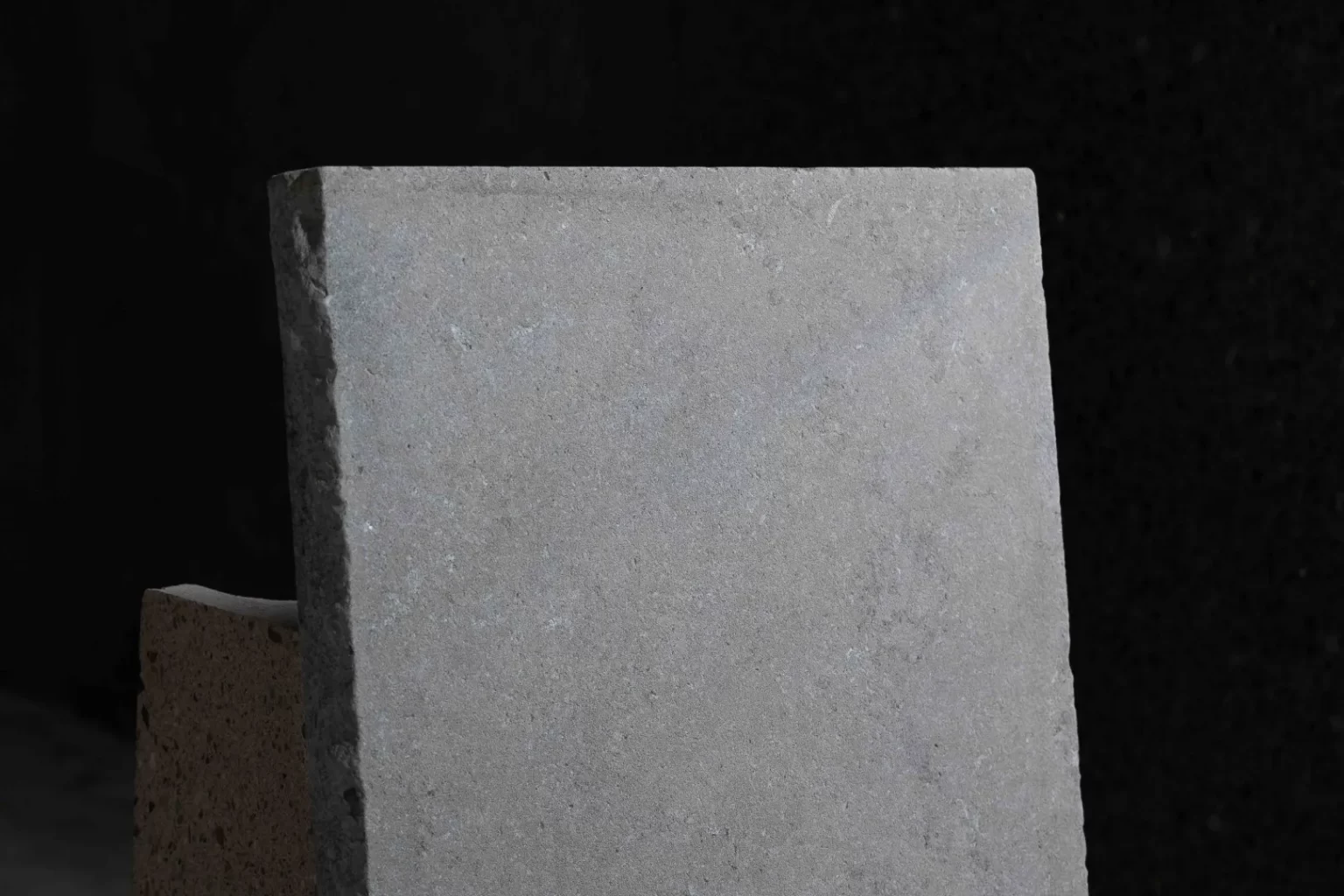 LONDON_GREY_SPLIT_FACE_POOL_COPING_LIMESTONE_RMS_TRADERS_NATURAL_STONE_SUPPLIER_MELBOURNE (5)