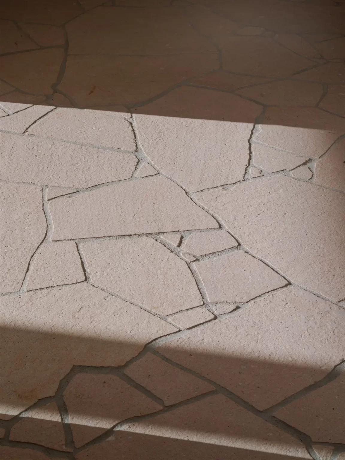 HAVEN_LIMESTONE_CRAZY_PAVING_RMS_TRADERS_NATURAL_STONE_SUPPLIER_MELBOURNE_013