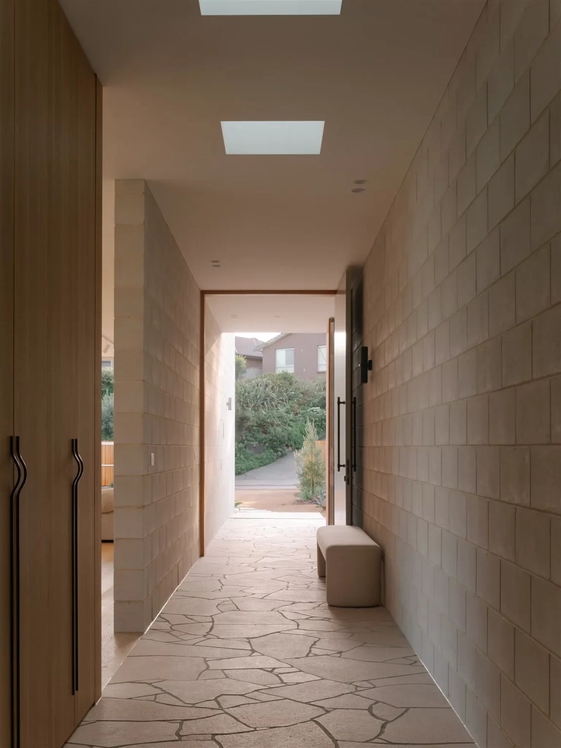 HAVEN LIMESTONE CRAZY PAVING RMS TRADERS NATURAL STONE SUPPLIER MELBOURNE 056 Natural Stone - RMS Traders