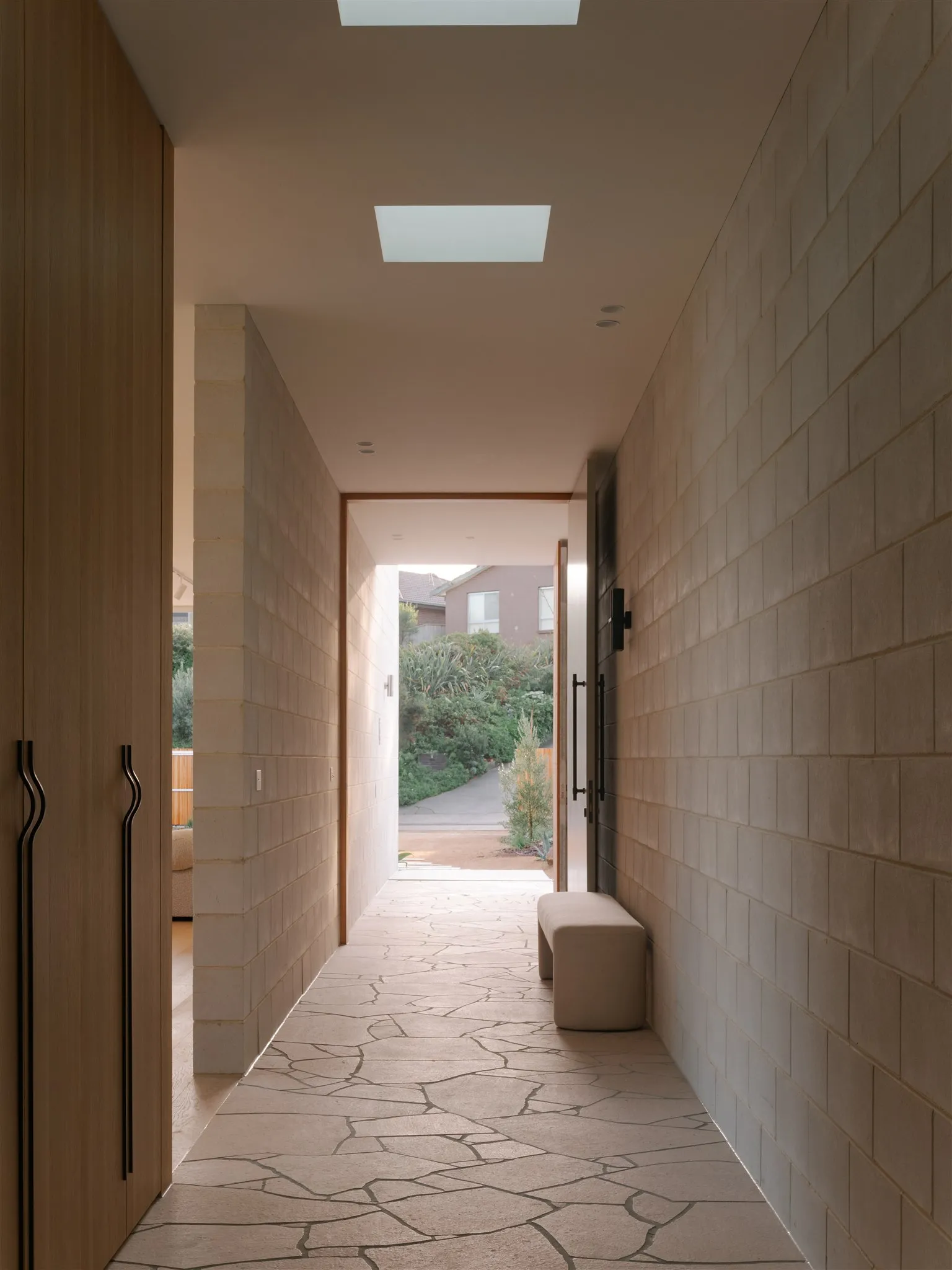 HAVEN LIMESTONE CRAZY PAVING RMS TRADERS NATURAL STONE SUPPLIER MELBOURNE 056 Natural Stone - RMS Traders