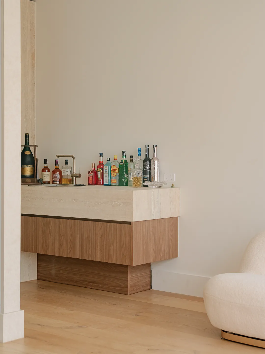 MILANO_RAW_VEIN_CUT_UNFILLED_ITALIAN_TRAVERTINE_RMS_TRADERS_NATURAL_STONE_SUPPLIER_MELBOURNE (45)