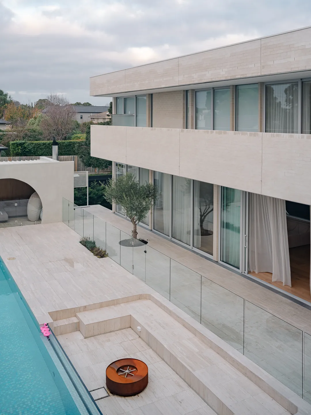 MILANO_RAW_VEIN_CUT_UNFILLED_ITALIAN_TRAVERTINE_RMS_TRADERS_NATURAL_STONE_SUPPLIER_MELBOURNE (47)