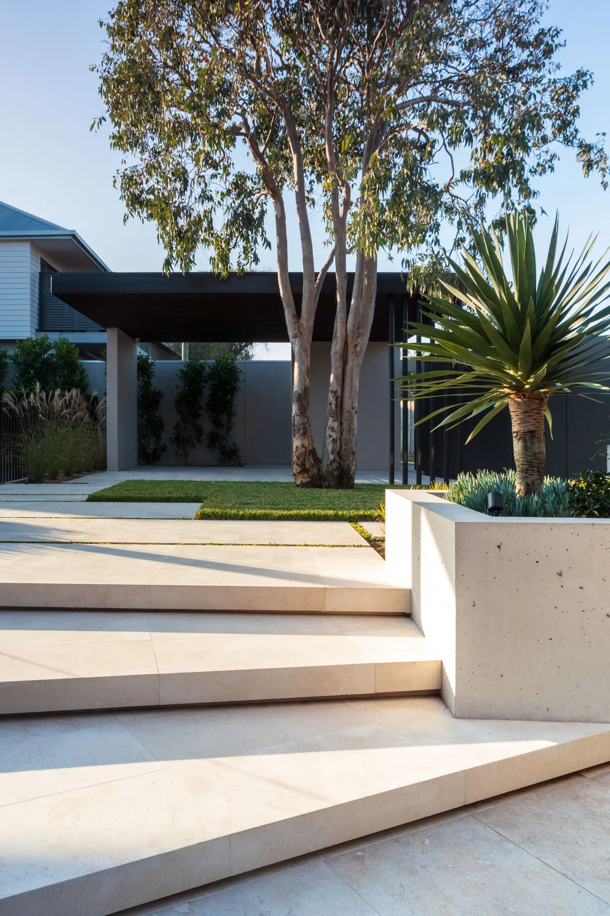 SAVANA LIGHT BRUSHED LIMESTONE RMS TRADERS NATURAL STONE SUPPLIER MELBOURNE 011 Natural Stone - RMS Traders
