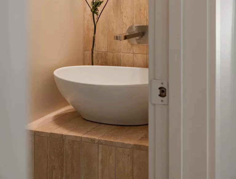 TUSCAN_TRAVERTINE_BATONS_RMS_TRADERS_NATURAL_STONE_SUPPLIER_MELBOURNE_002