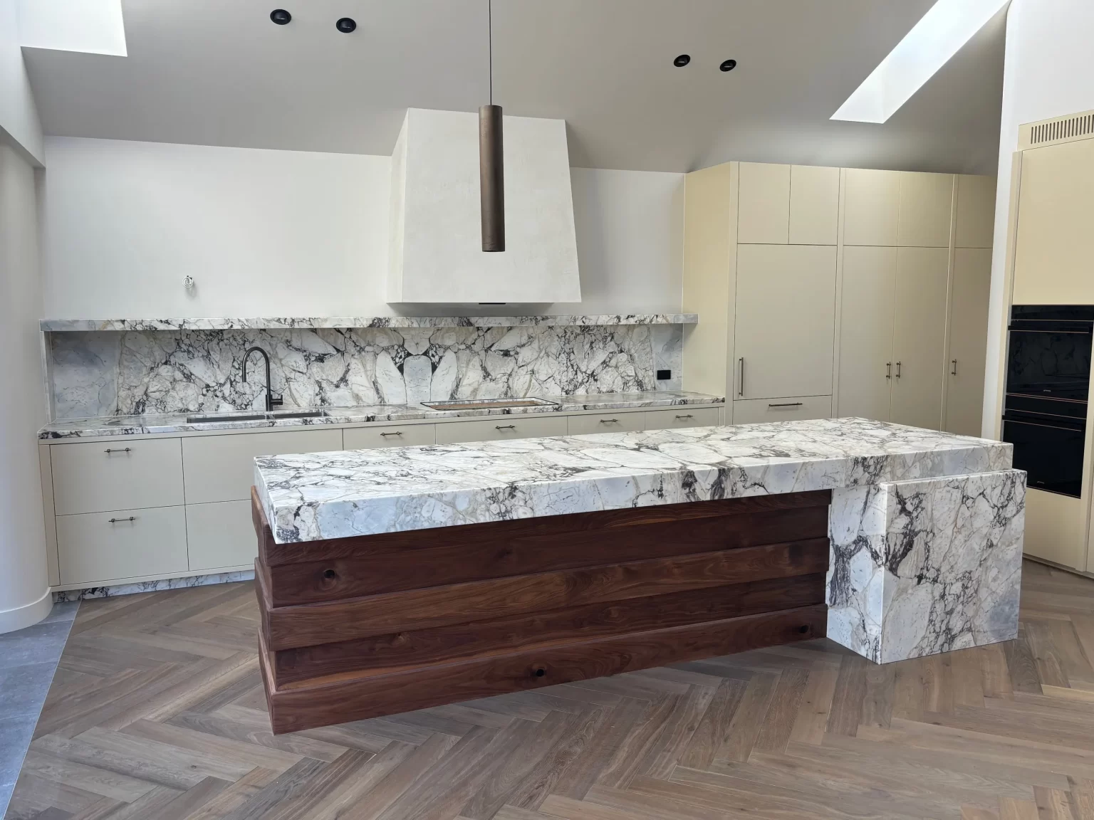 CALACATTA_VIOLA_MARBLE_SLAB_RMS_TRADERS_NATURAL_STONE_SUPPLIER_MELBOURNE_002