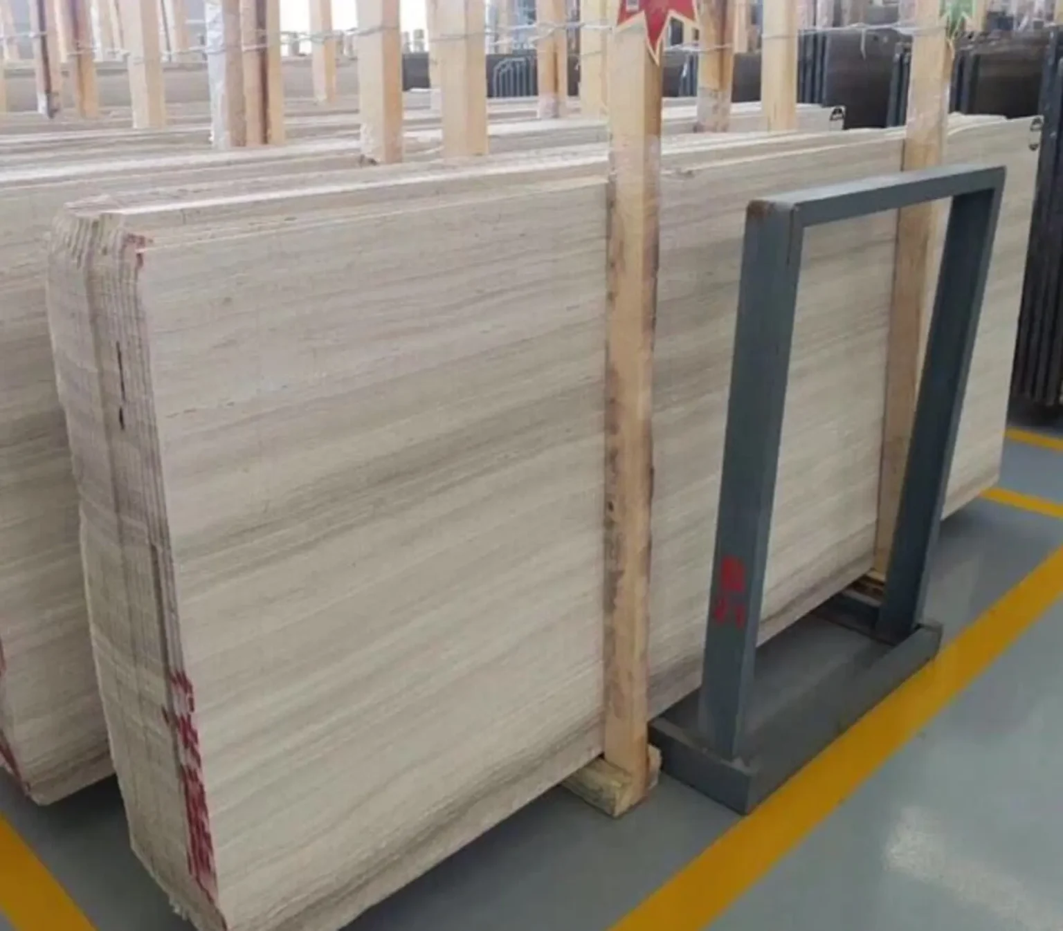 Serpenggiante Vein Cut Honed Limestone